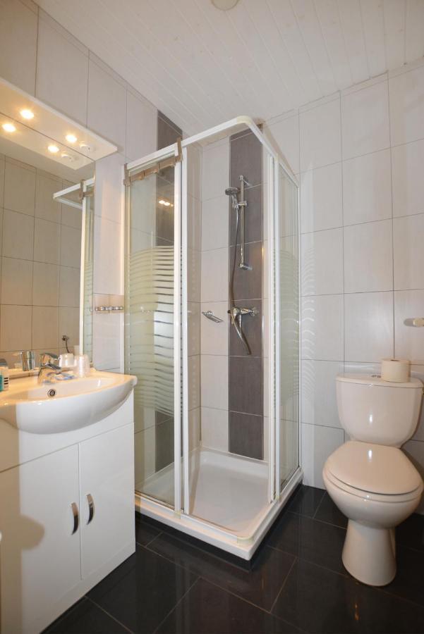 Gemuetliches Apartment In Ruhelage Villach Dış mekan fotoğraf